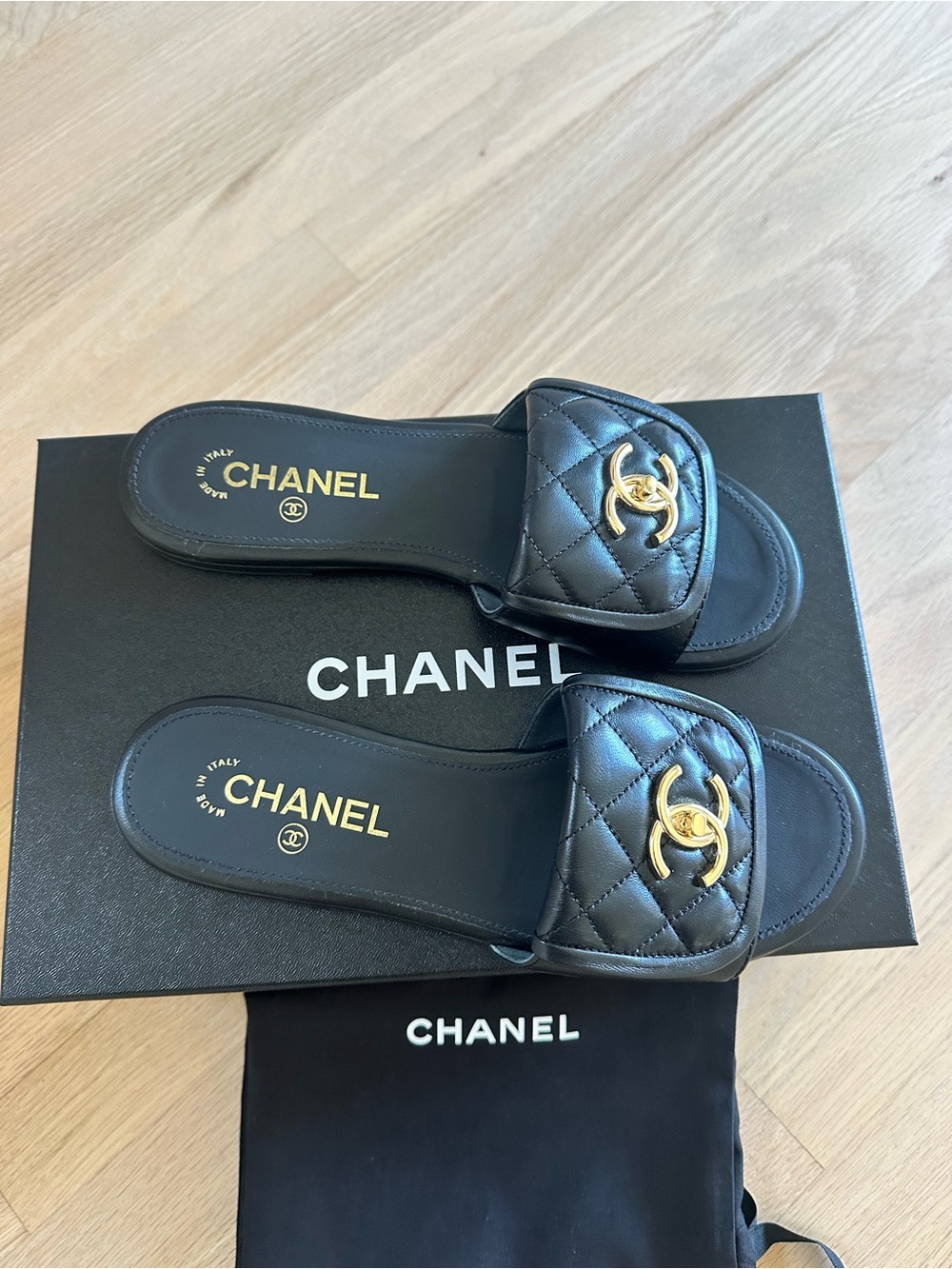 Chanel Turnlock Quilted Leather Sandals Slides Size 38 - Picture 6 of 8